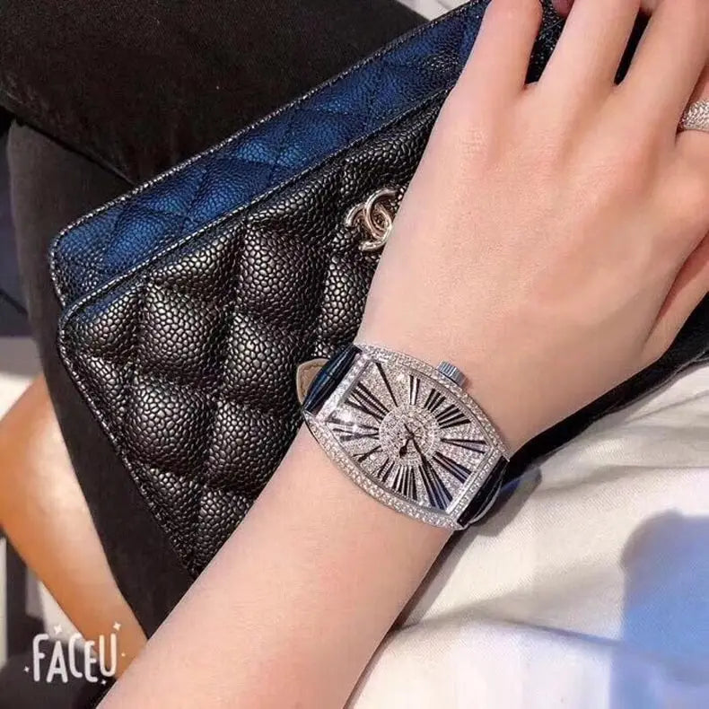 Fashion Top Brand Luxury Watch Women Fully Diamond Women Watches With Rhinestones Quartz Tonneau Wrist Watch For Women MBT021